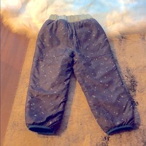 Pategonia size T4 snow pants